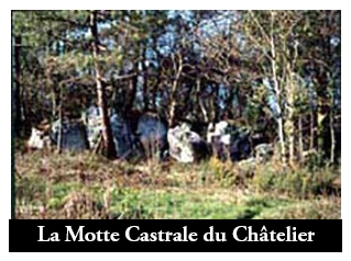 Entre le Ch&acirc;telier et la Roche Gestin, il existe un amas important de rochers blancs de poudingues quartzeux. Il semble bien qu&rsquo;il s&rsquo;agisse des restes d&rsquo;une motte castrale vu la situation et la disposition de cet &eacute;difice. L&rsquo;abb&eacute; Ch&eacute;rel signale qu&rsquo;il s&rsquo;agit d&rsquo;un monument plus important que le Camp de Sigr&eacute; et il l&rsquo;attribue aux Gaulois parce qu&rsquo;on &laquo; n&rsquo;y a trouv&eacute; rien de romain mis &agrave; part que la l&eacute;gende l&rsquo;attribue &agrave; l&rsquo;&eacute;poque romaine. &raquo;
