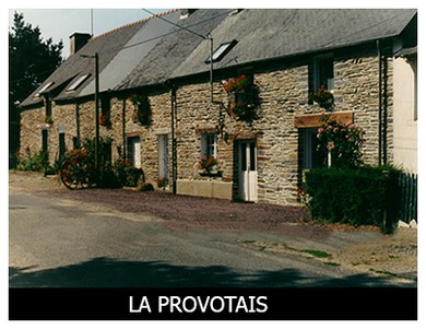 Il semble bien que ce village fut une maison noble. En 1447, elle &eacute;tait appel&eacute;e la Pr&eacute;vostaye et en 1478, elle appartenait &agrave; Guillaume Le Comte, &eacute;poux de Vincente de Launay. En 1770, la famille Danet occupait la maison principale. Toujours en 1770, Pierre R&eacute;miniac, natif de la Basse Provostais, &eacute;tait pr&ecirc;tre &agrave; Carentoir, il faisait partie de la confr&eacute;rie de la Nativit&eacute; de Notre-Dame de cette paroisse. 