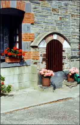 Ce puits comporte, &agrave; l&rsquo;int&eacute;rieur, deux niches &agrave; beurre 